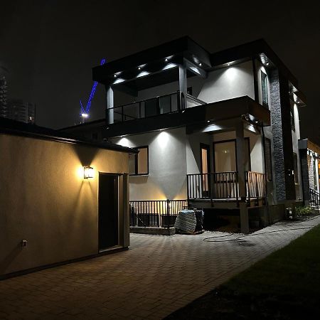 Wecare Guest Suite Burnaby Dış mekan fotoğraf
